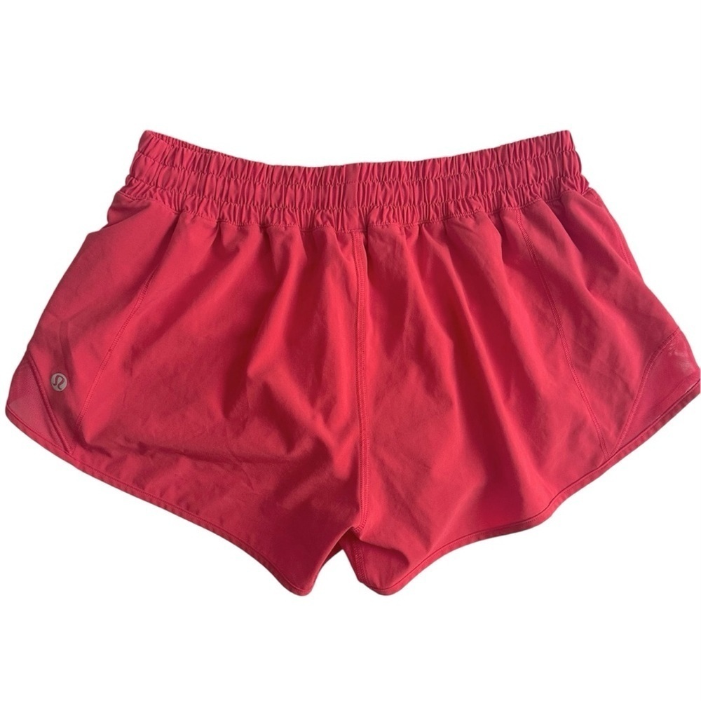 Lululemon Hotty Hot Short II *2.5" - Heartthrob SZ 8 - Picture 6 of 6